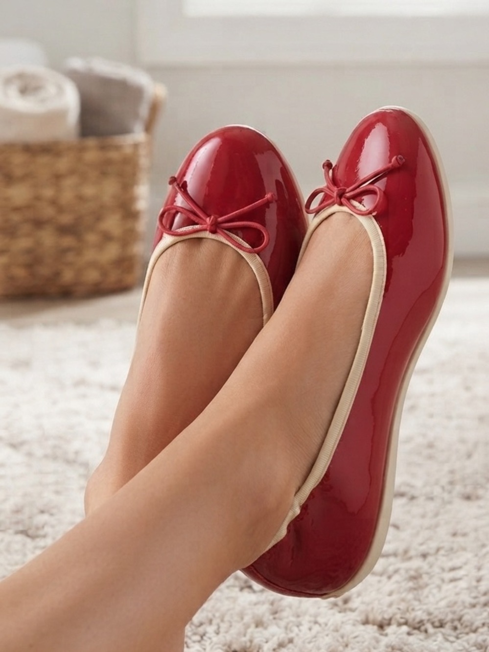 Tommy Bahama Relaxology Red Patent Leather Ballerina Flats Size 38